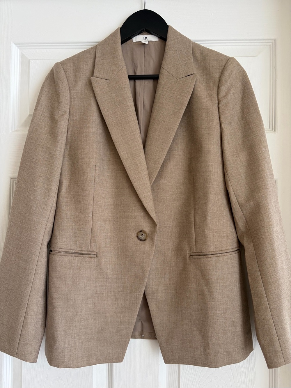 Banana Republic Relaxed-Slim Lightweight Wool Blazer
